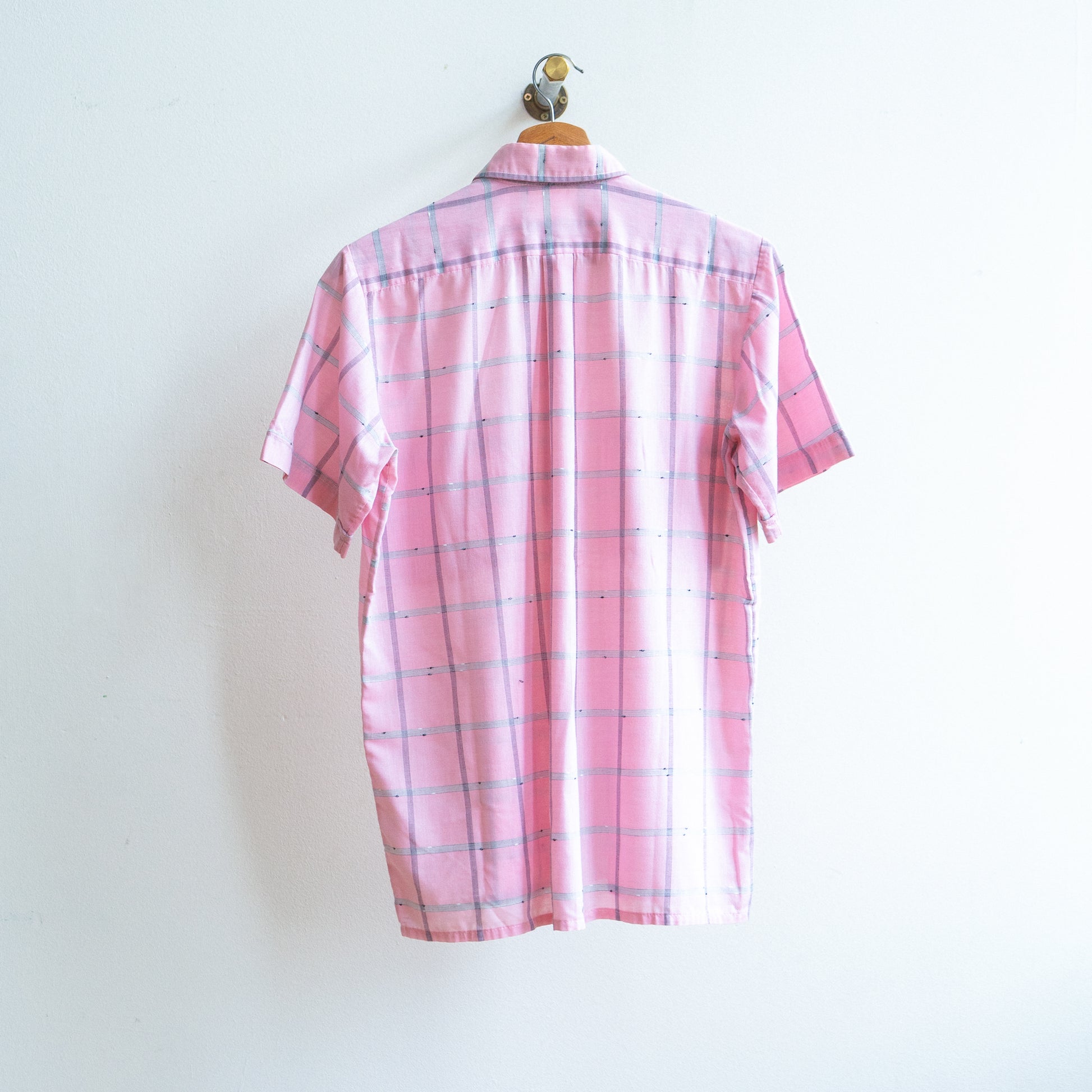 soft pink checkered vintage shirt with white and black lines fresh vintage