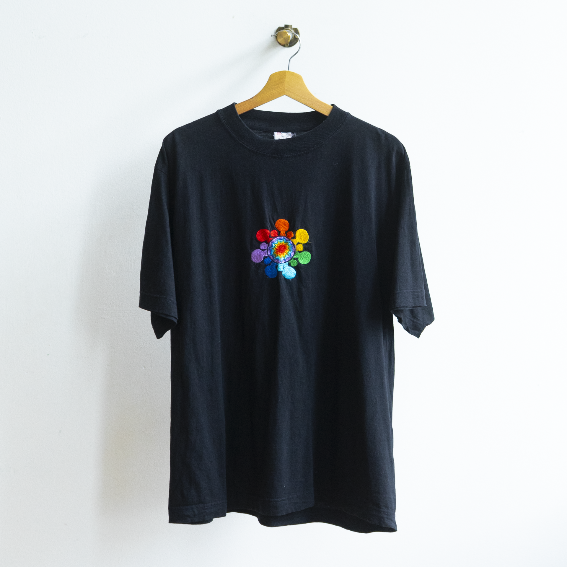 secondhand black flower power T-shirt Fresh Vintage