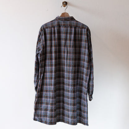 grijs-paars-tweedehands-karo-hemd-met-groene-en-rode-lijnen