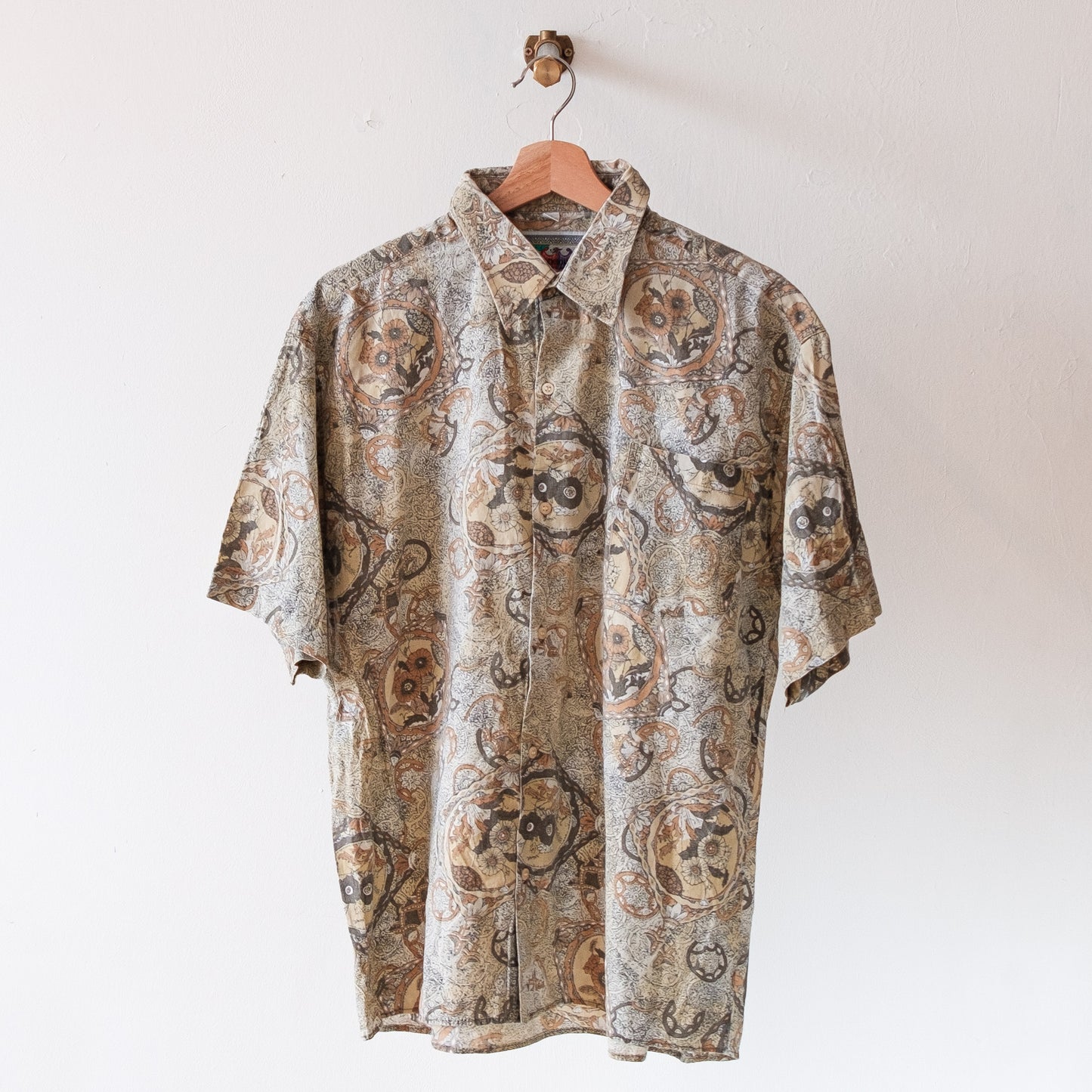 ashtray-vintage-hemd